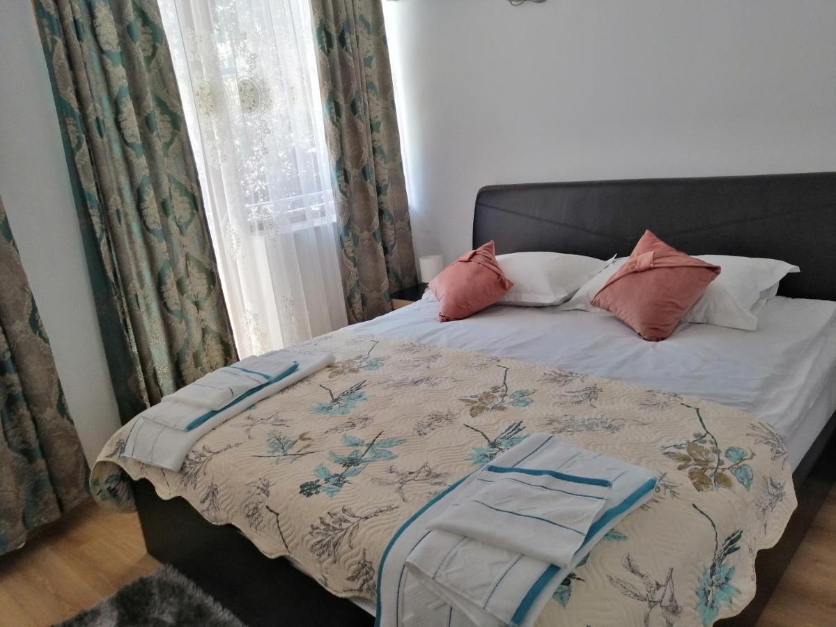 Hotel Casa Gabi'S Orszowa Zewnętrze zdjęcie