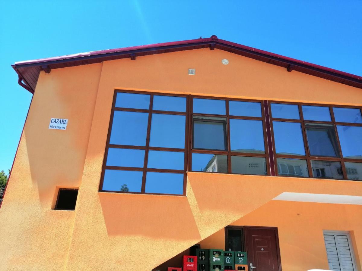 Hotel Casa Gabi'S Orszowa Zewnętrze zdjęcie